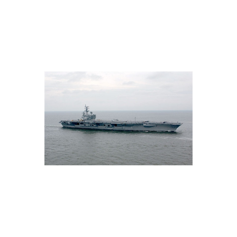 MODELO 1:720 USS RONALD REAGAN